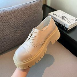 Picture of Balenciaga Shoes Women _SKUfw102403114fw